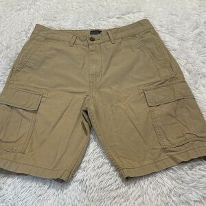 Levi's TWO HORSE BRAND Men's Khaki Cargo Shorts SIZE 30